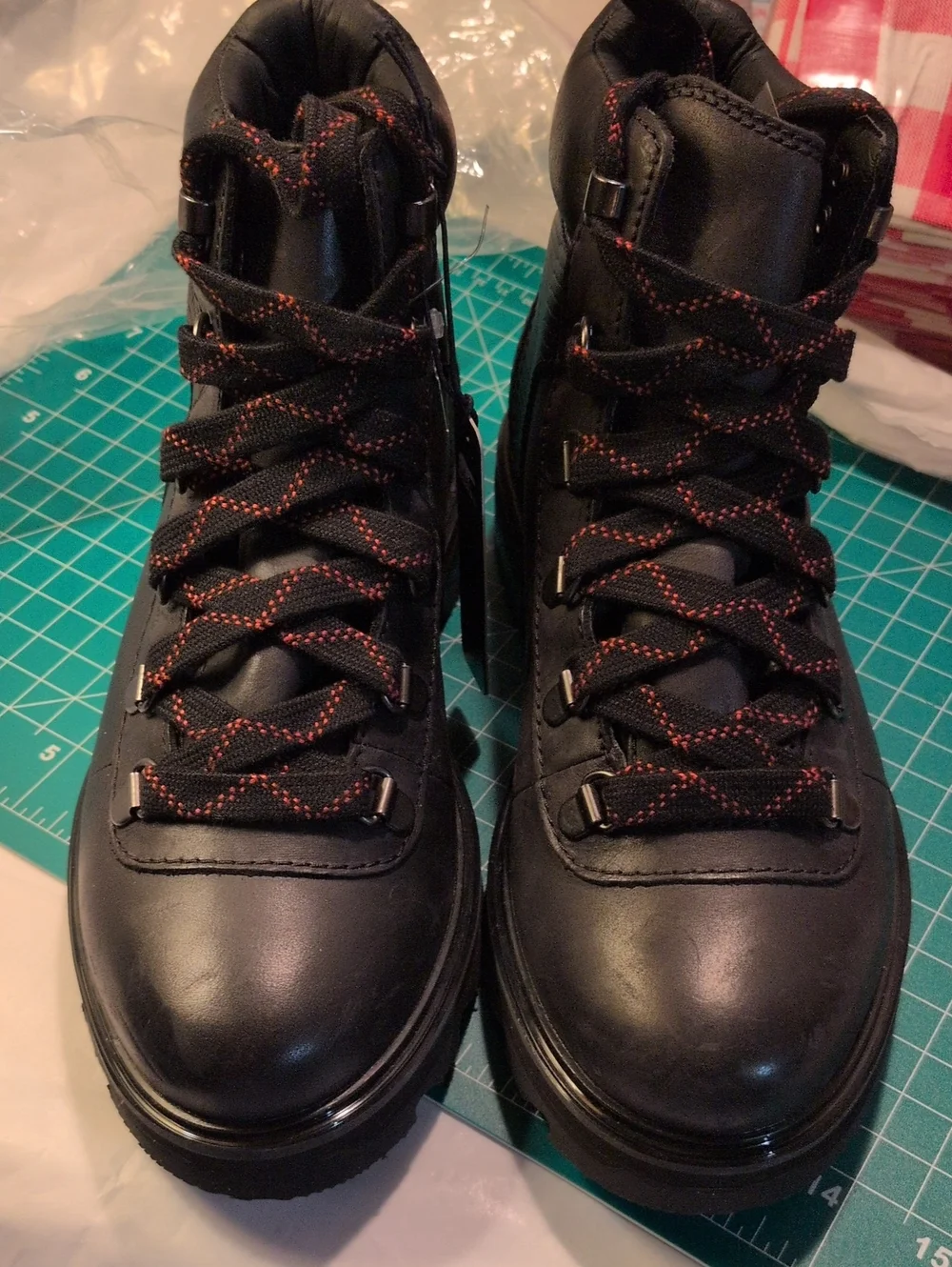 Sorrel Lennox Boots